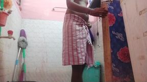 Tamil10inchesbbc Sexy Shaving and Bathing Session and Surprise at End Part 1