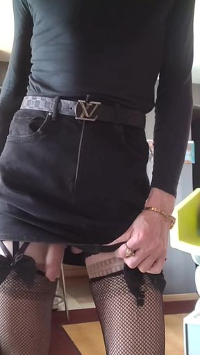 LooK my Skirt in JEaN&amp;#039;s on a Parking Lot in the Forest of Senart. VaneSsaBiTCHx PariS ChienneTrvprod91