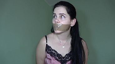 Anna shows her nose and was tied up