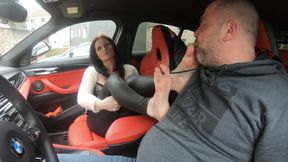 37.foot Worship Im Auto HD