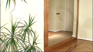 Bella Maria Wolf Takes Anal from Alex Sanders