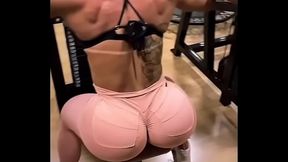 Suelen Bissolati New Workout foot