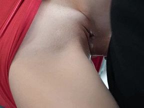 Rotes Kleid, großer Schwanz – Amateur-Teenie-POV-Muschi-Fick in Nahaufnahme