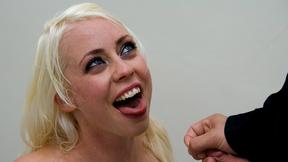 ”Lorelei Lee, Piss Drinker, Golden Shower, Urine & Sucking Meat”