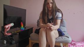 100% Anal She Fucks Her Ass with These Fingers and Dildos a Student Who Loves Anal Sex
