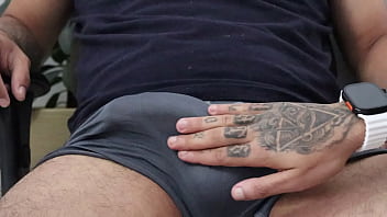 una desestresada luego del trabajo. porno hetero gay