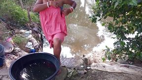 Village Desi Bhabi Taking Bath Outdoor