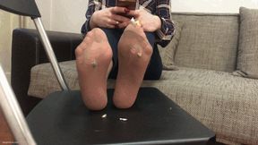 TINY MEN INVASION TINIES STUCK IN RIPPED NYLONS UNAWARE GIANTESS - MOV Mobile Version
