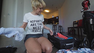 Dee Williams Short Haired Blonde MILF Buttplug Pleasure