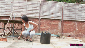 Desperate Pee in the garden