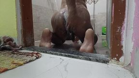 Guys, You Like My Naked Bath.