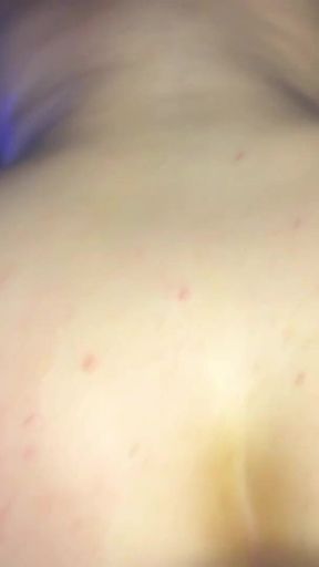 Savanna's Amateur Fan Fuck: POV Blowjob to Tripod Pounding