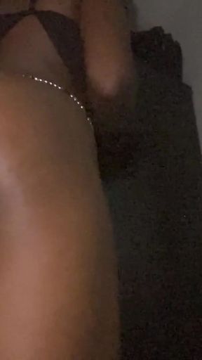 Hot Ebony Babe Facesitting Sexy Dance Fat Pussy Showing Bubble Butt (Part 2)POV   Clip 2