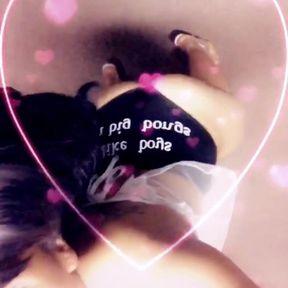 Sexy dancing from ebony