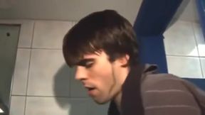 Baisse dans les wc public