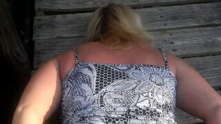 POV-anaali POV-leike blondista amerikkalaisesta MILF-huorasta, joka on perseeseen paneskeltu