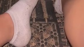 Rain’s Post-Gym Pedal Play: Sweaty Shoes Off, Socks & Bare Feet Driving