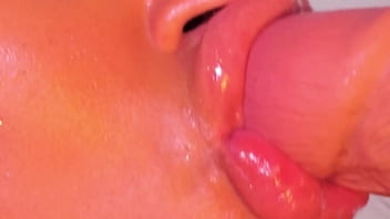 SOMMER ISABELLA Showing Off Blowjob Lips in Lip Fetish Video