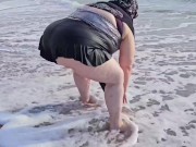 Guy stick his tongue deep in my big fat pussy after the beach-BBW SSBBW, facesitting, creampie, pov