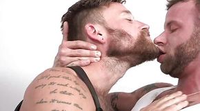 Steamy Bareback Sex!