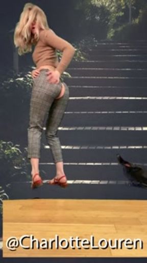 TikToker's pants split open during dance | Embarassed Naked Female