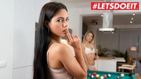 Seductive Lesbian BESTFRIEND Seduction