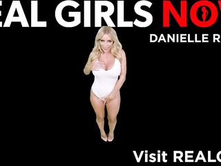 Danielle Renae invites u to see her get screwed hard