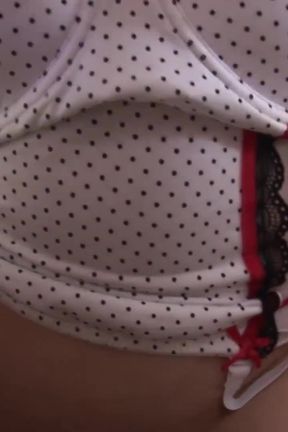 Messy orgy of two sluts