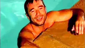 Pokes Marco - Mike Grant