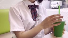 Blindfolding Tiny Guitarist Kana-Chan for Hilarious Pranks at Light Music Club Showdowns