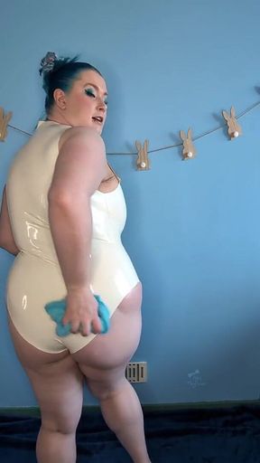 Behind the Scenes Latex Shine up