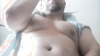 Nasty muscle wolf wanking off needing to drizzle that gun so bad