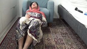 Sexy Arab MILF wanks herself with a big black dildo