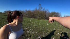 горячий секс в горах: pov минет и жёсткий догги на вершине