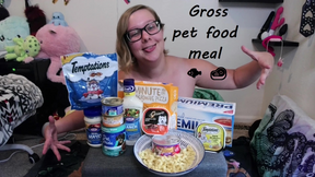 Gross pet food meal