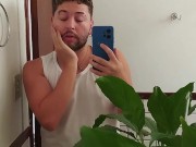 Pelado pós churrasco nos amigos.