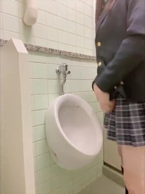 otokonoko pee