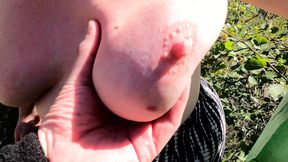 Boobs clapping on the meadow
