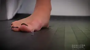 Smaller and Smaller with Giantess Goddess Blondi SFX.mp4
