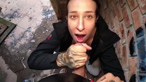 Blowjob In Abandoned Waterpark