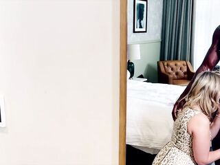 Erin Moore : The Hotel Mixup