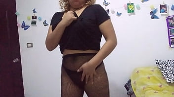 Putita mexicana le es infiel a su novio por webcam