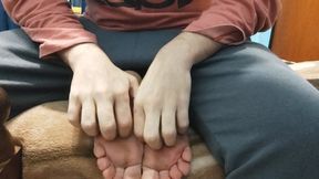 College Bet Foot Tickling || ¿Can She Hold Back the Laughter?