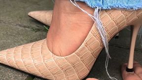 My neighbor Step on My hand ( high heels)