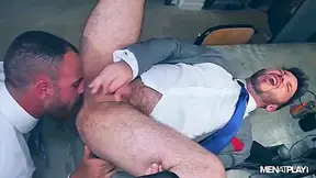 Kike Gil And Leo Rosso - Peeping Photographer