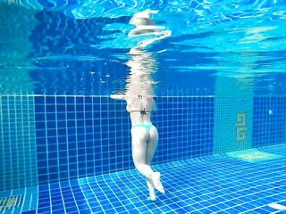 This Blond Made Me Cum in a Public Pool!