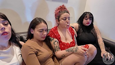 FOUR GIRLS CHEWING GUM FETISH TOGETHER SFW 4K