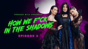 Dracula's Wives Slam Thanksgivin' with Raw &mdash;  Unbridled Sexorgies!