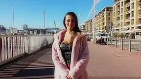 The new adventures of Lylou, a sex bomb in Marseille!