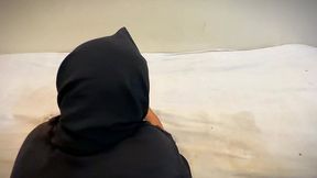 i buy too big dildo because im unmarried girl, but i dont know how to use it - arab hot girl sex toy